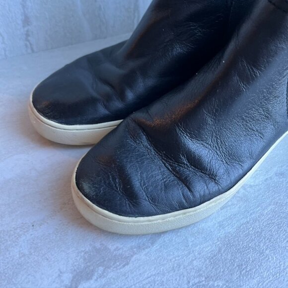 Michael Kors Black leather Womens Sneaker Booties pull on Size 6.5 - Picture 2 of 12